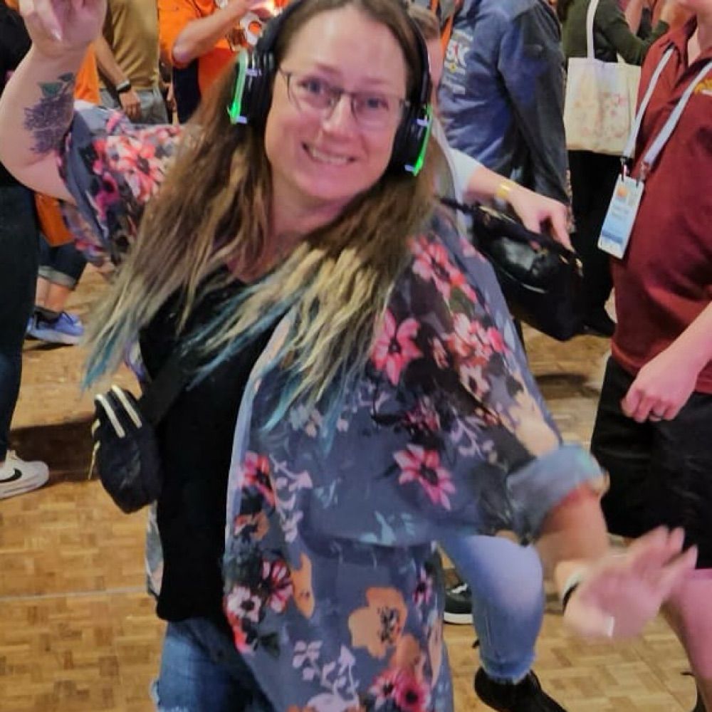 Amanda Scott (she/her)