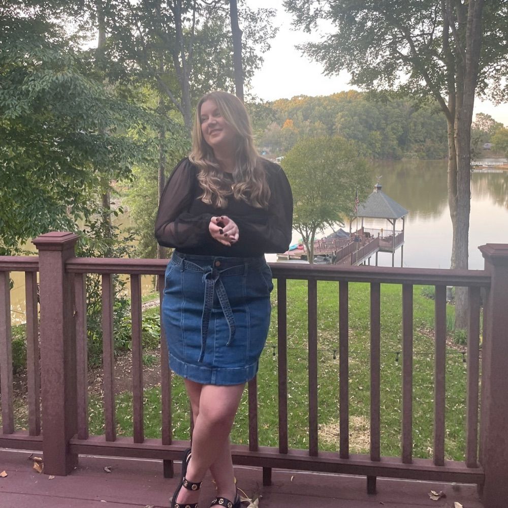 Lauren Newton
