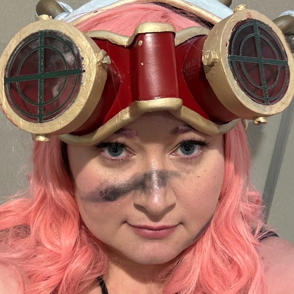 Sonder Cosplays