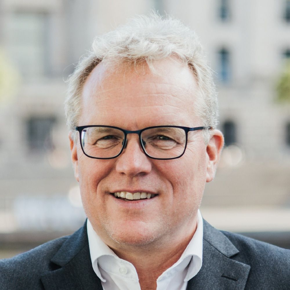 Dirk Flege