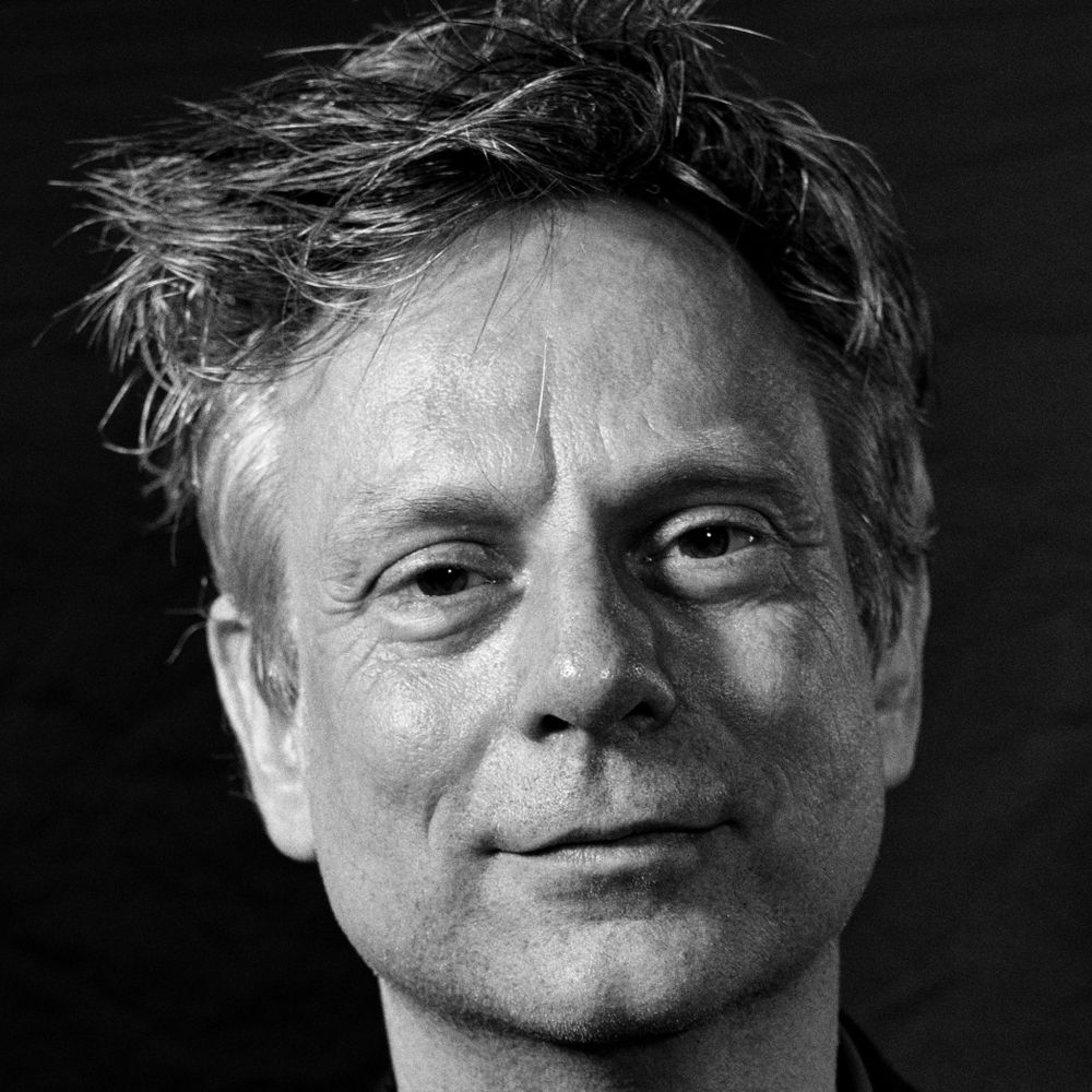Iskander Smit