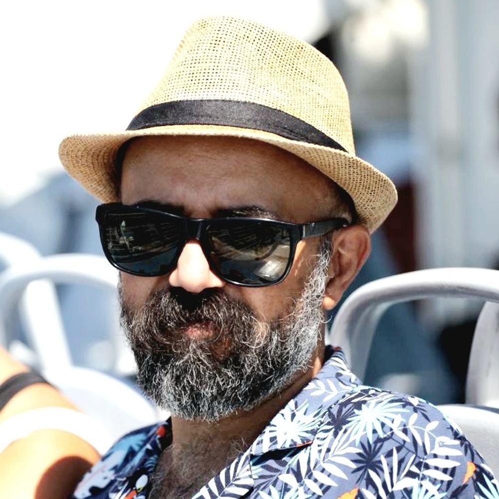 Siyamak Khosravi pour