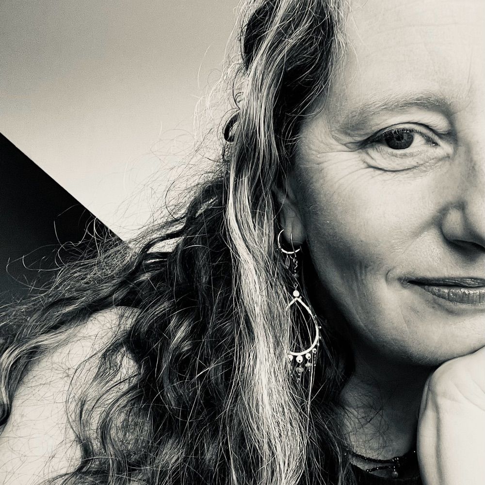 Lisa Rigg FRSA