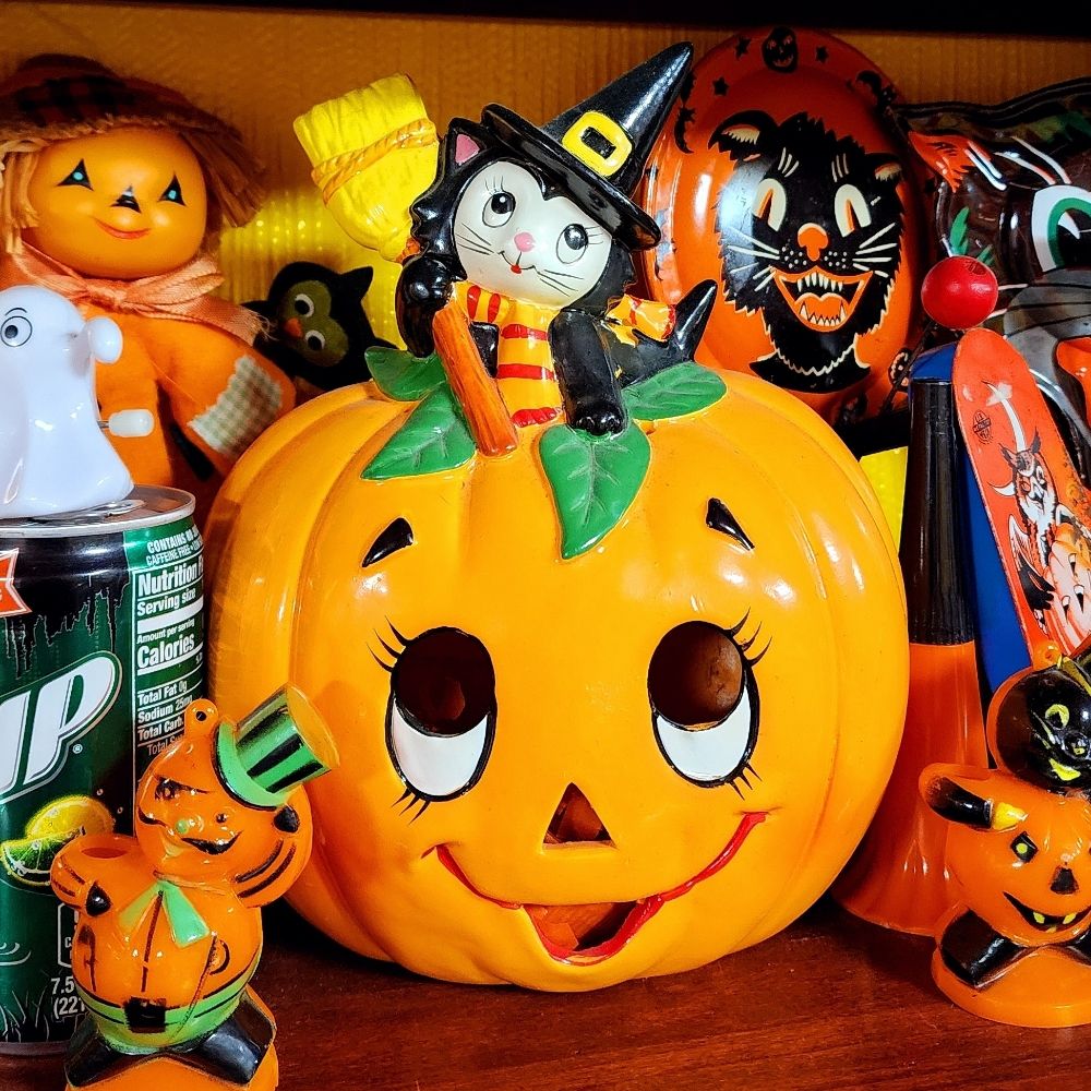 The Kitschy Ghoul