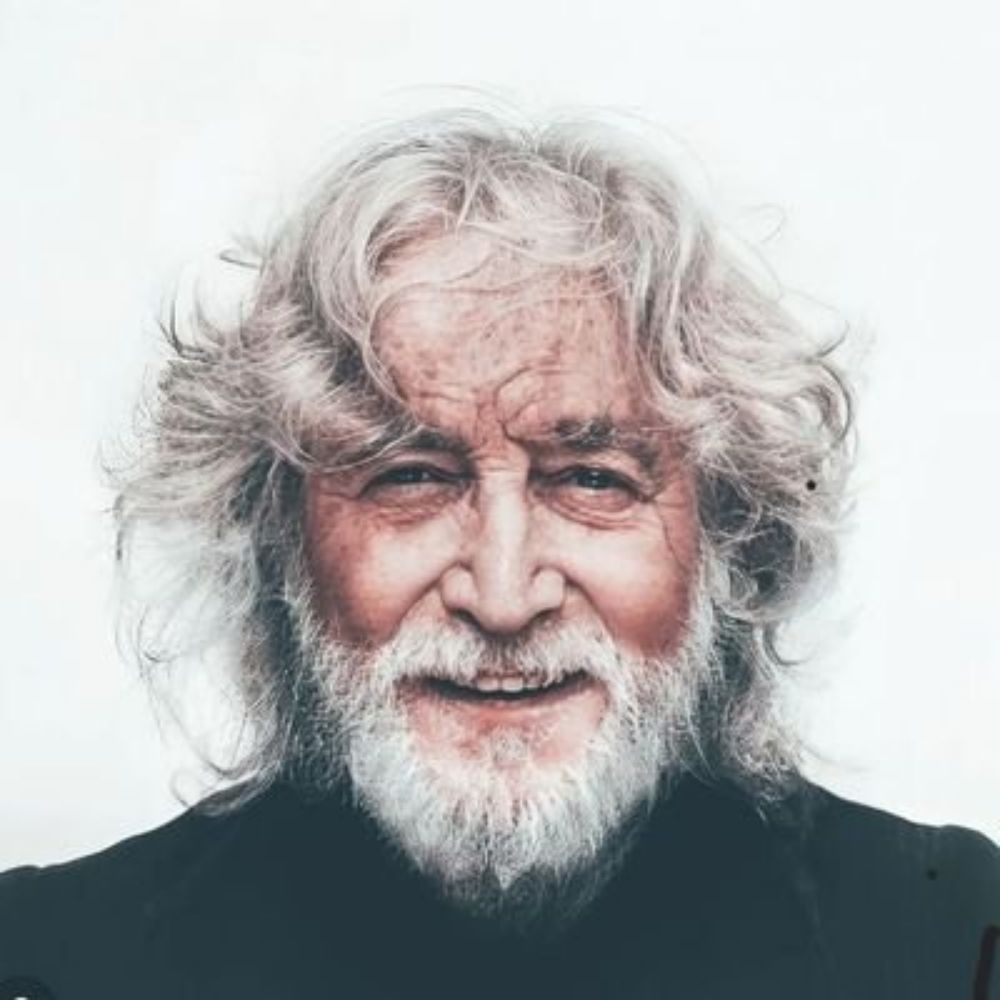 ⚡️El extraño del pelo largo⚡️
