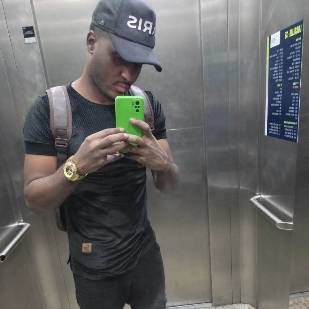 L . Henrique ⚪⚫
