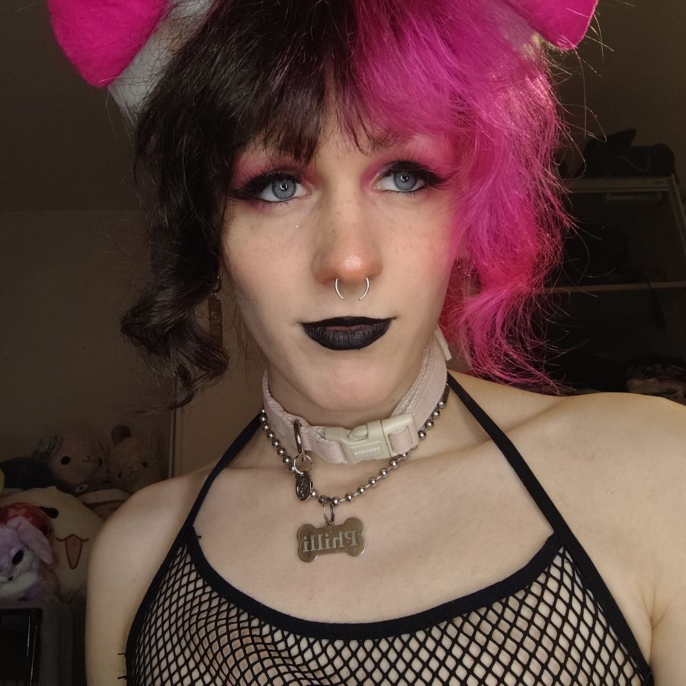 🦋𝓕𝓵𝓾𝓽𝓽𝓮𝓻𝓦𝓱𝓸𝓻𝓮🦋