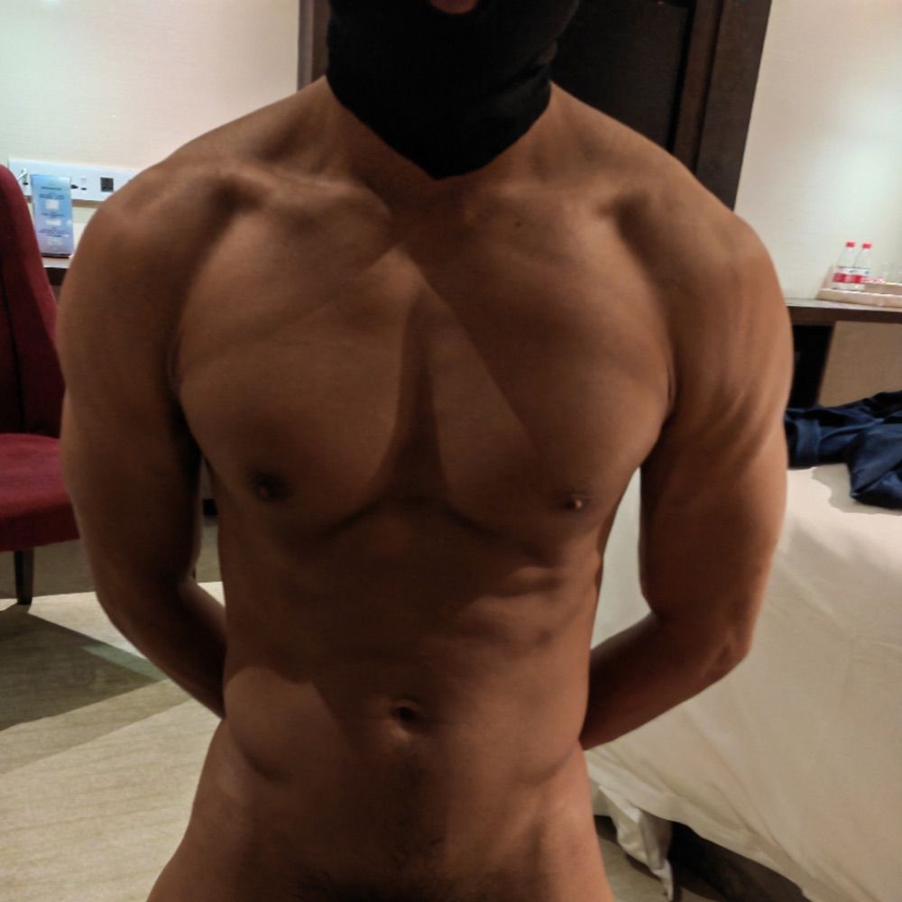 专玩肌肉猛男