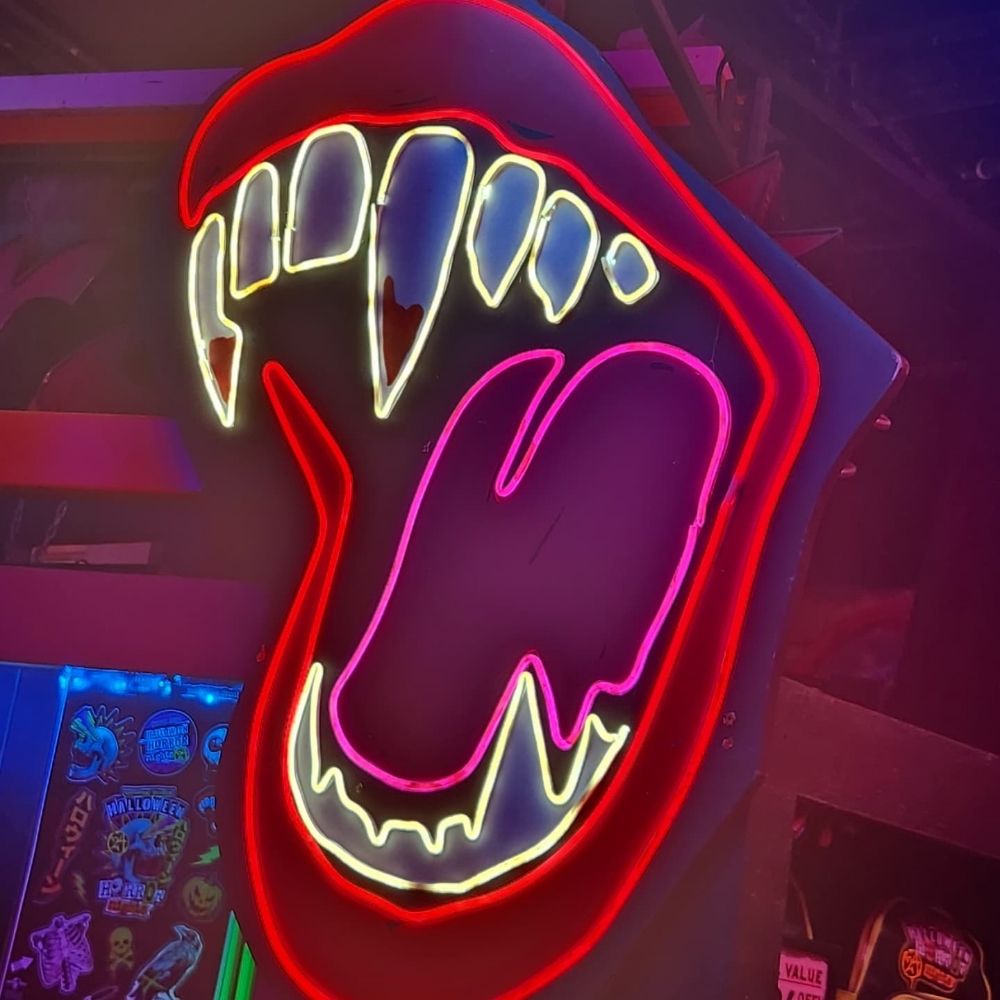 R E J