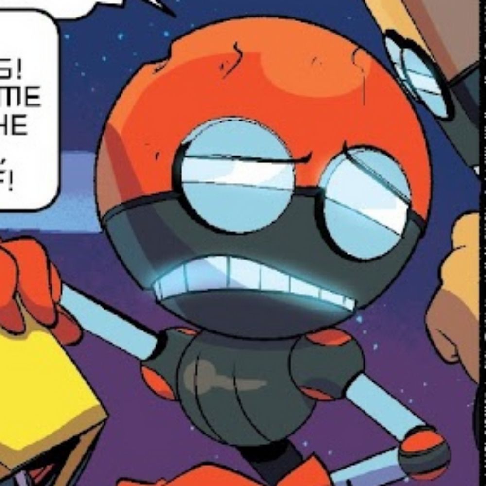 Roach (he/they) 