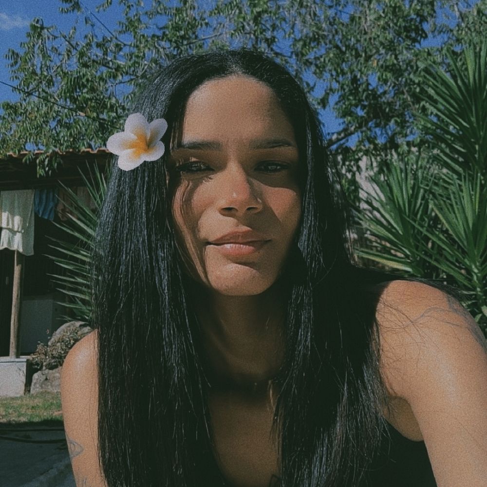 Thaina Amello 