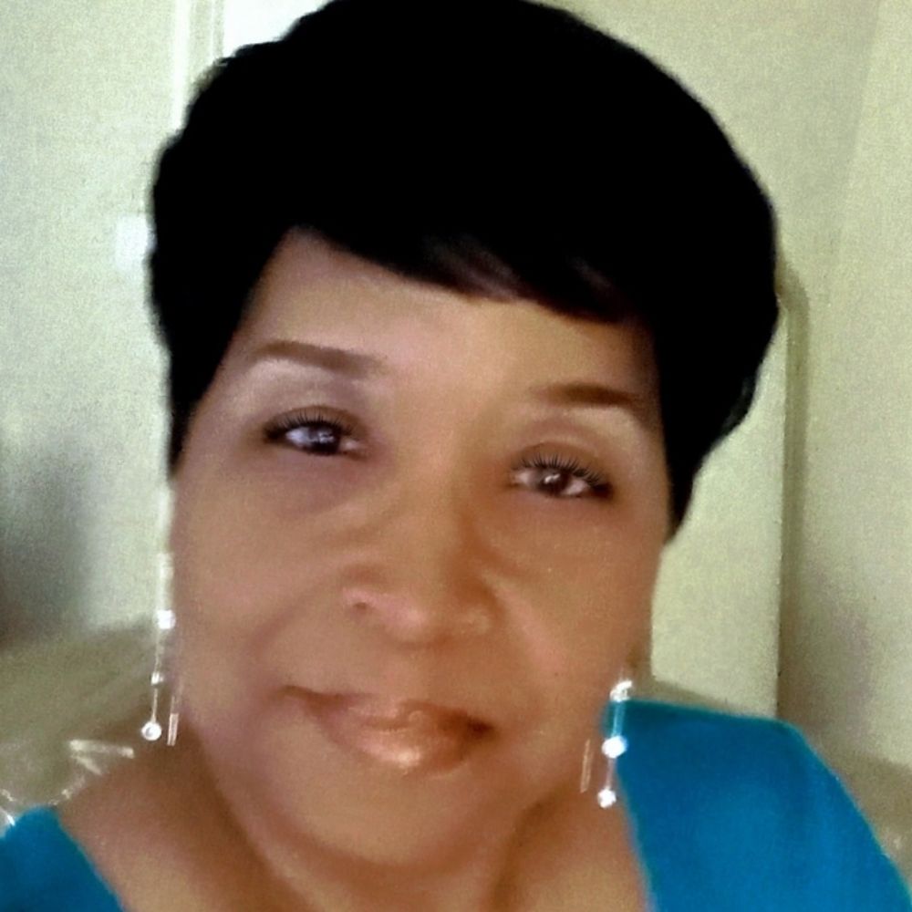 Carolyn Gray
