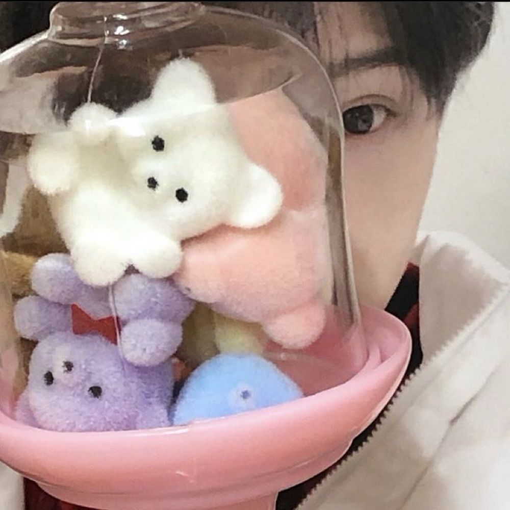𓇼 uary ˚ ༘♡  