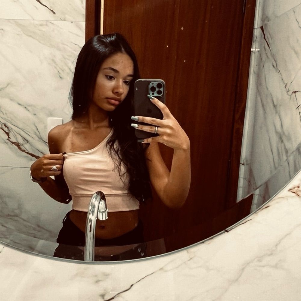 💋