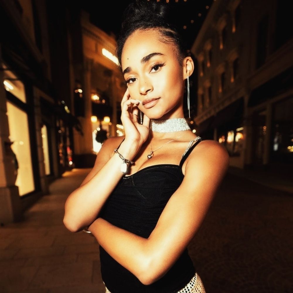 HQ Mélanie Thomas 