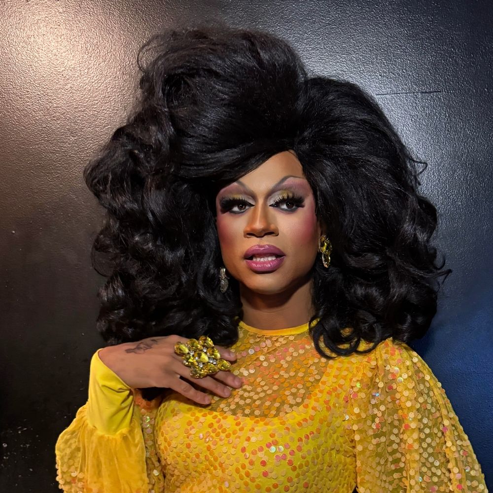 Rhedd Rhumm 🎭Angela Bassett of Drag 🎭