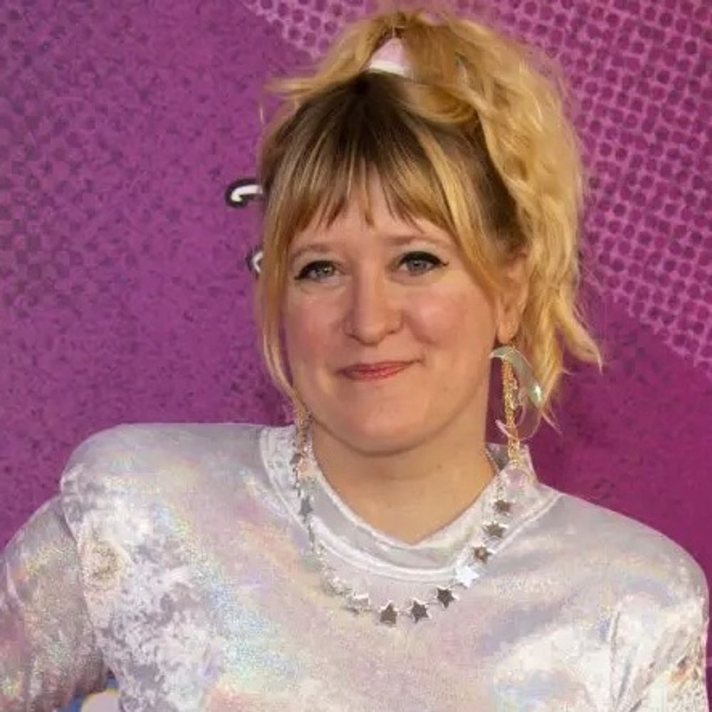 Amy Reeder