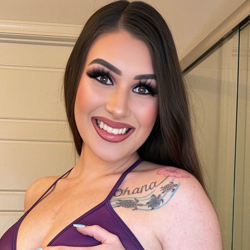 Chloe Blair💋PREGNANT