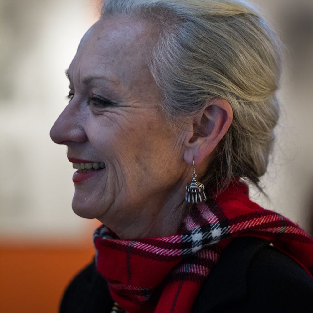 Avril Thomas