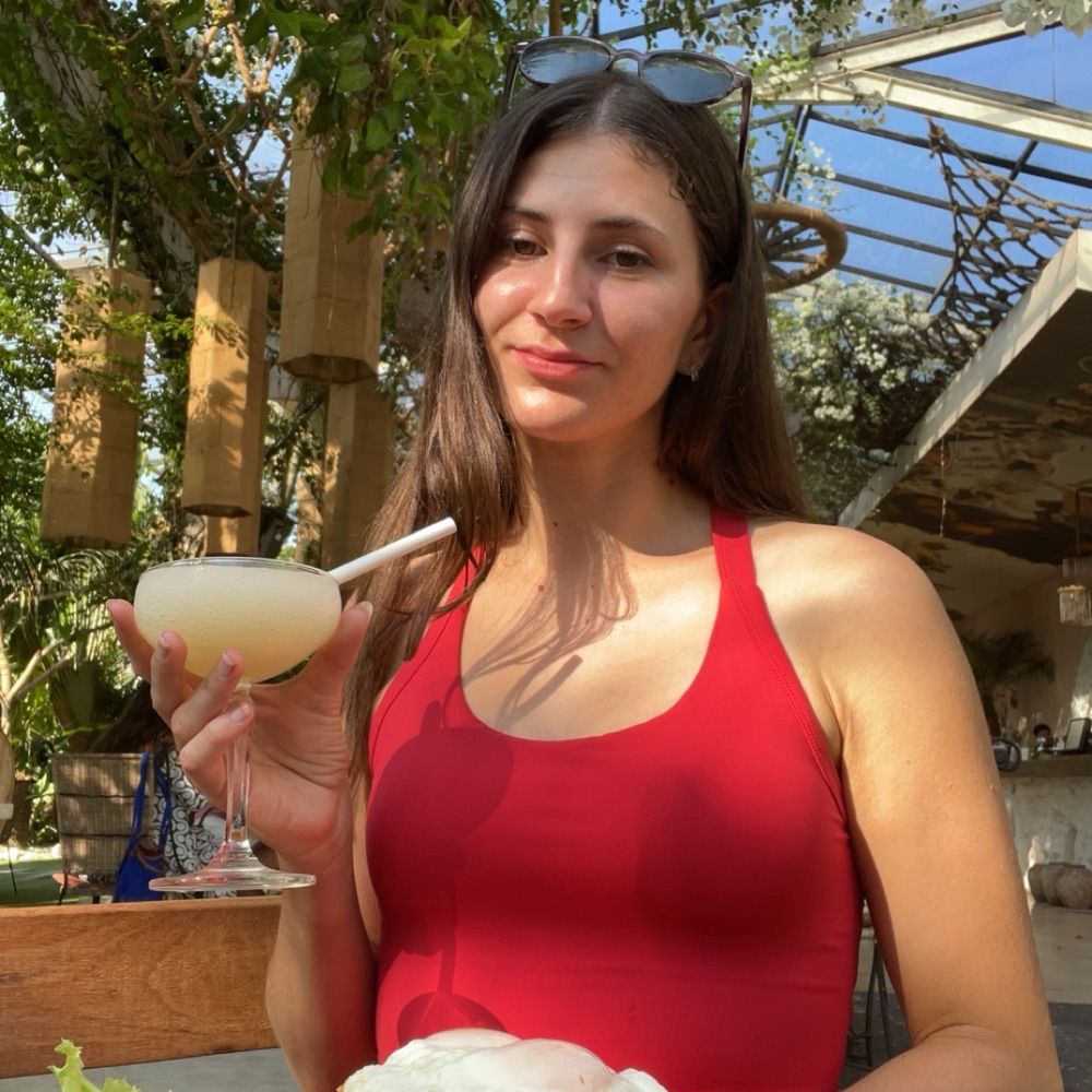 Liana Black | writer & dev editor