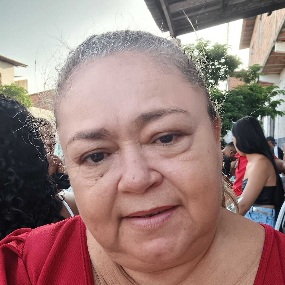 Mônica Soares 