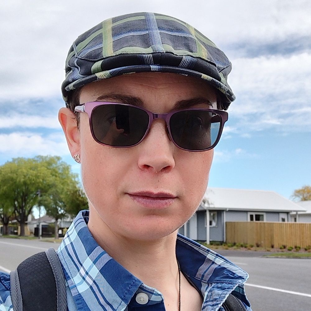 Fox Bennetts (they/them)