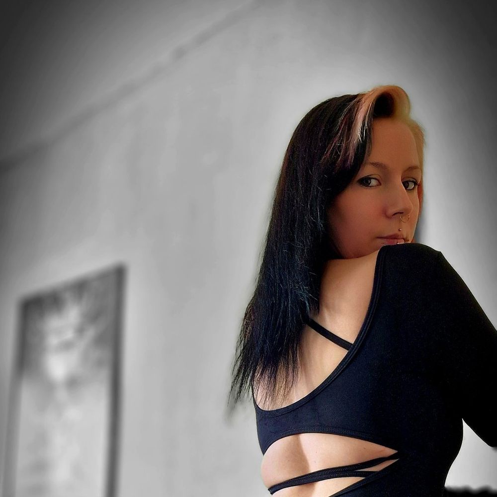 😈Serve me bitches 😈