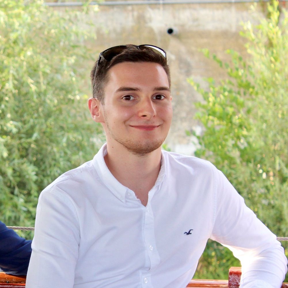 Simon Manchmalderfieber.