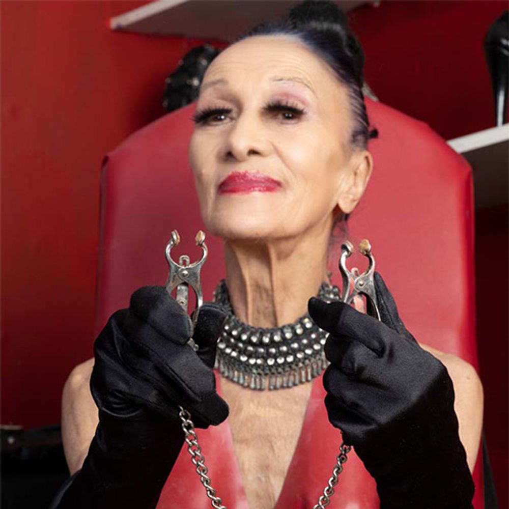 Mistress Cara