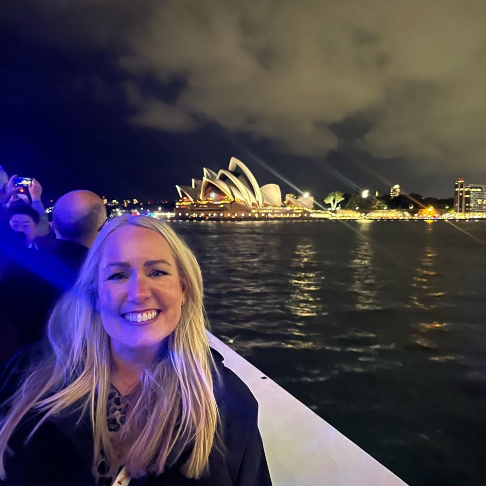 Dr Ashley Nisbet