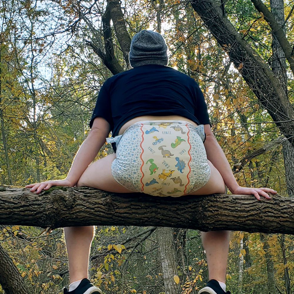 Coooooozy (🔞 ABDL)