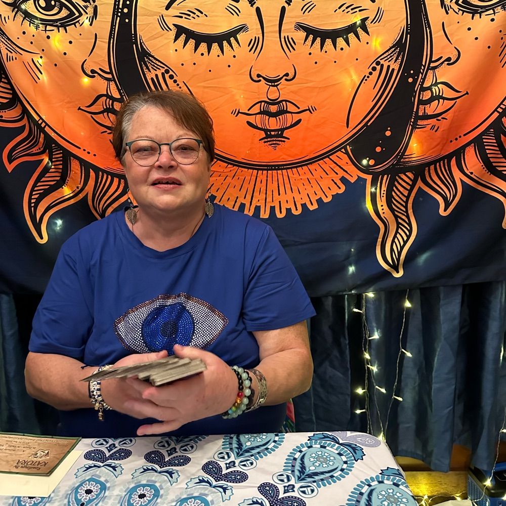 Kathy from Readings by KATORA