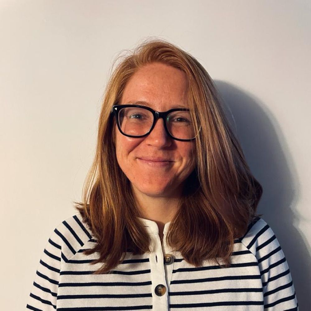 Dr Lauren Clark