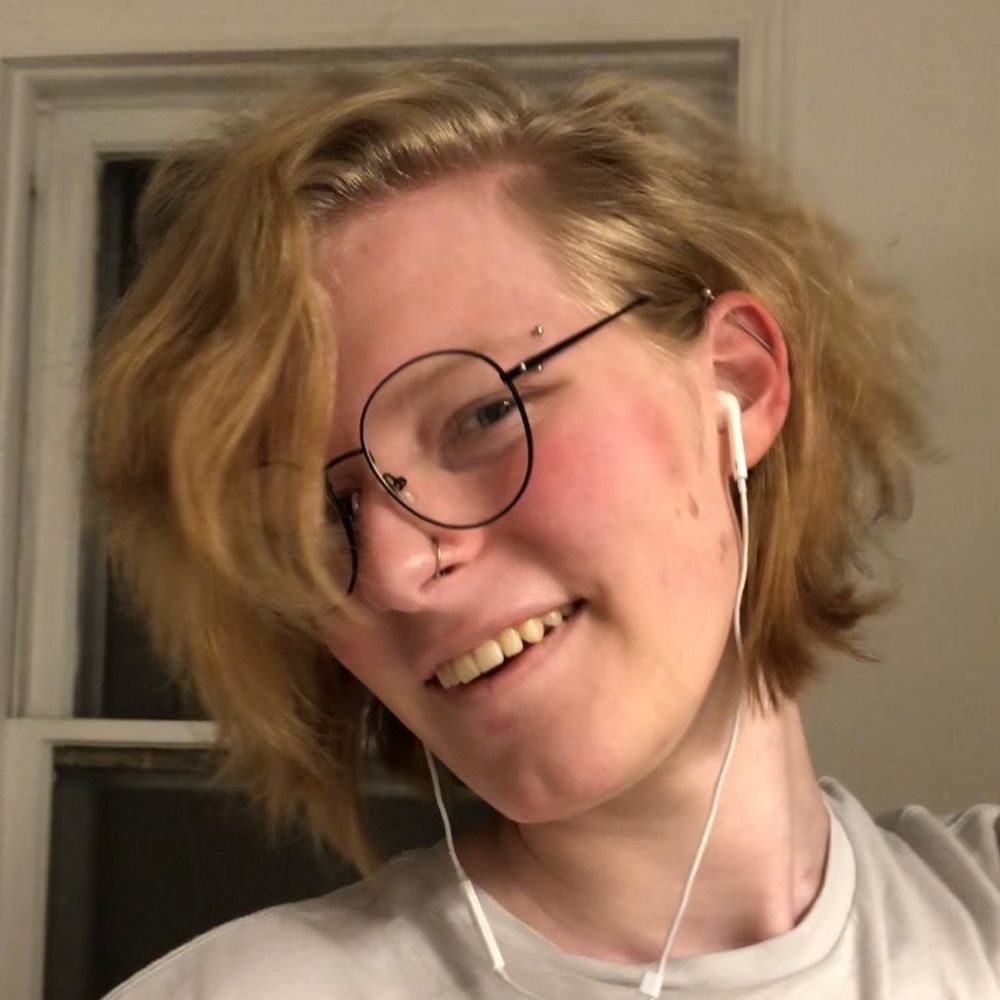 manic pixie dick girl