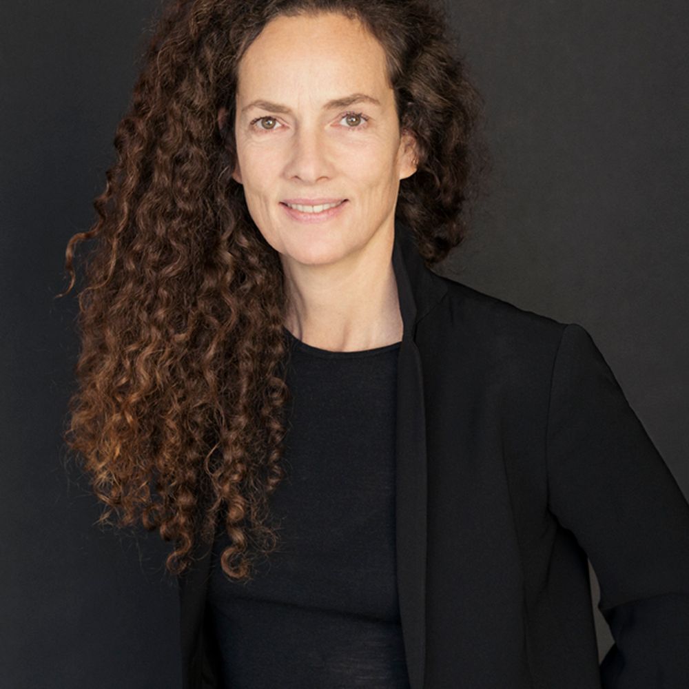 Annette K Olesen