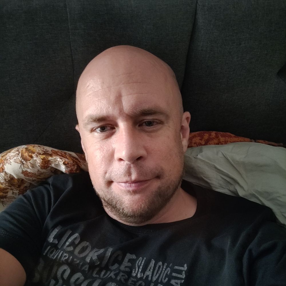 Dr Erik Alm