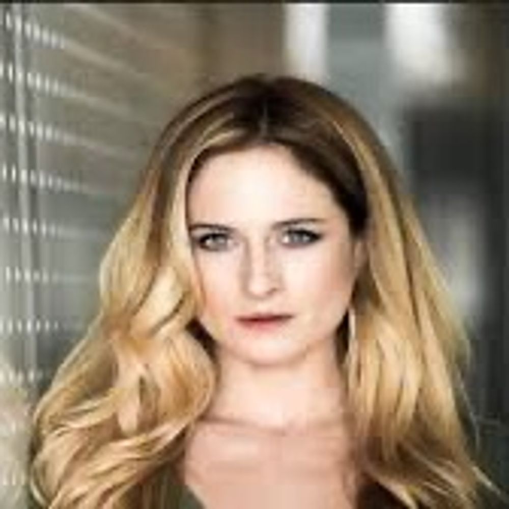 Esra Ç.