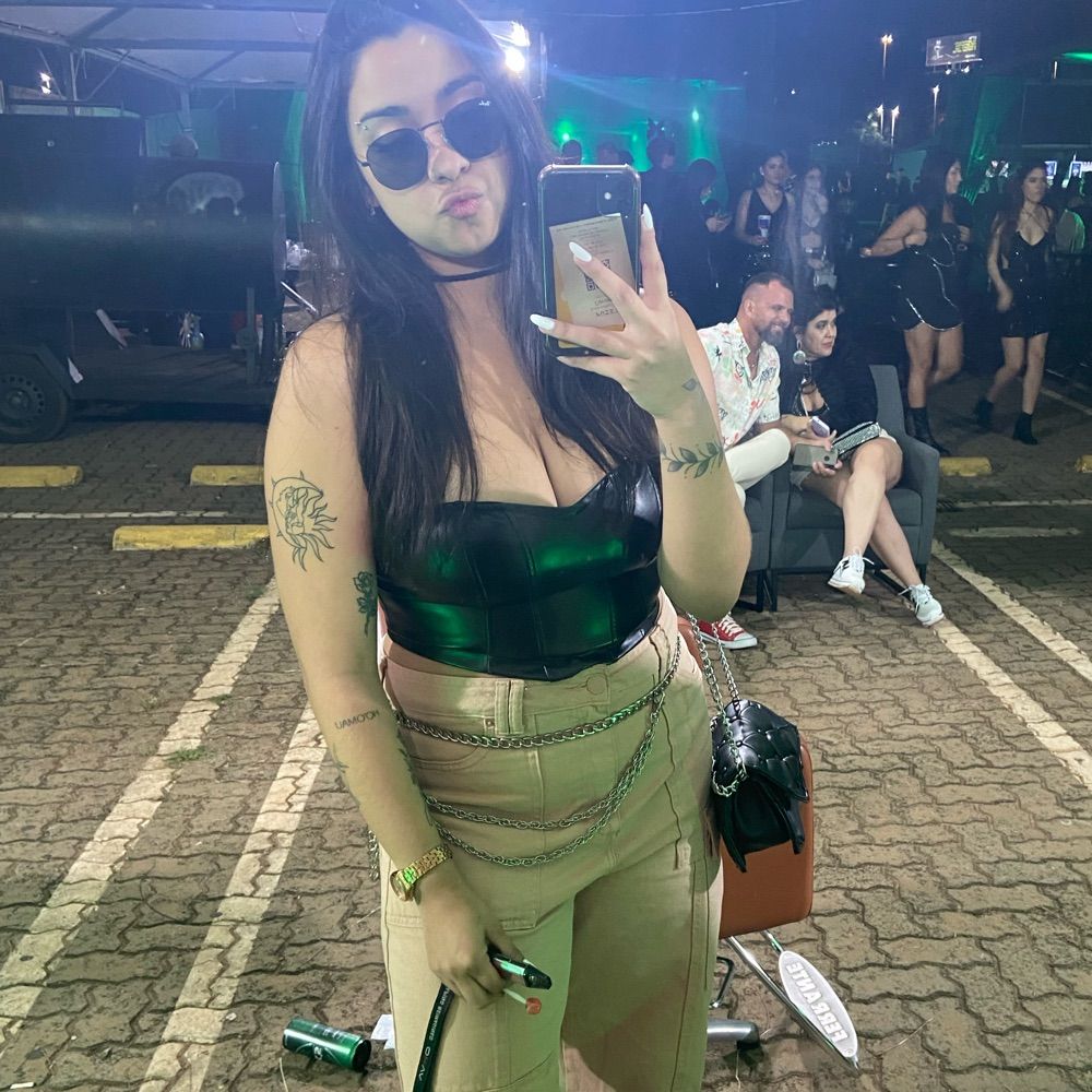 íris arruda 