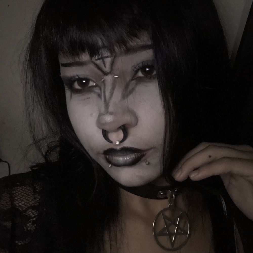 🩸🦇 luu 🦇🩸