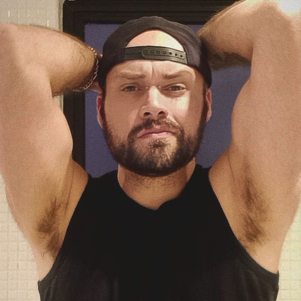 Pietro_a_giant_wolf