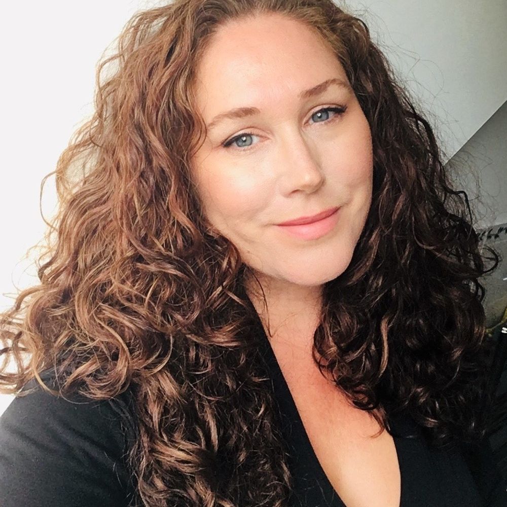 Dr Vicky Carlisle