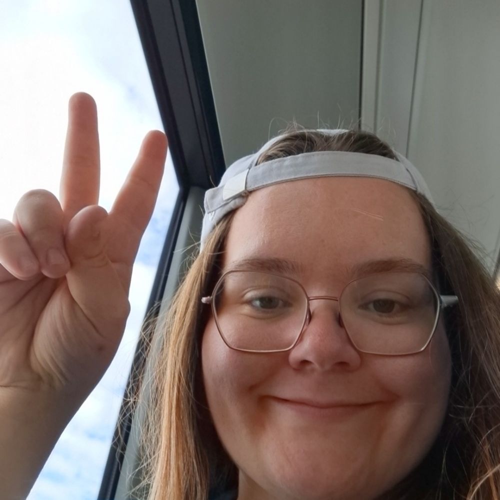 Marit V. Fjeldvær