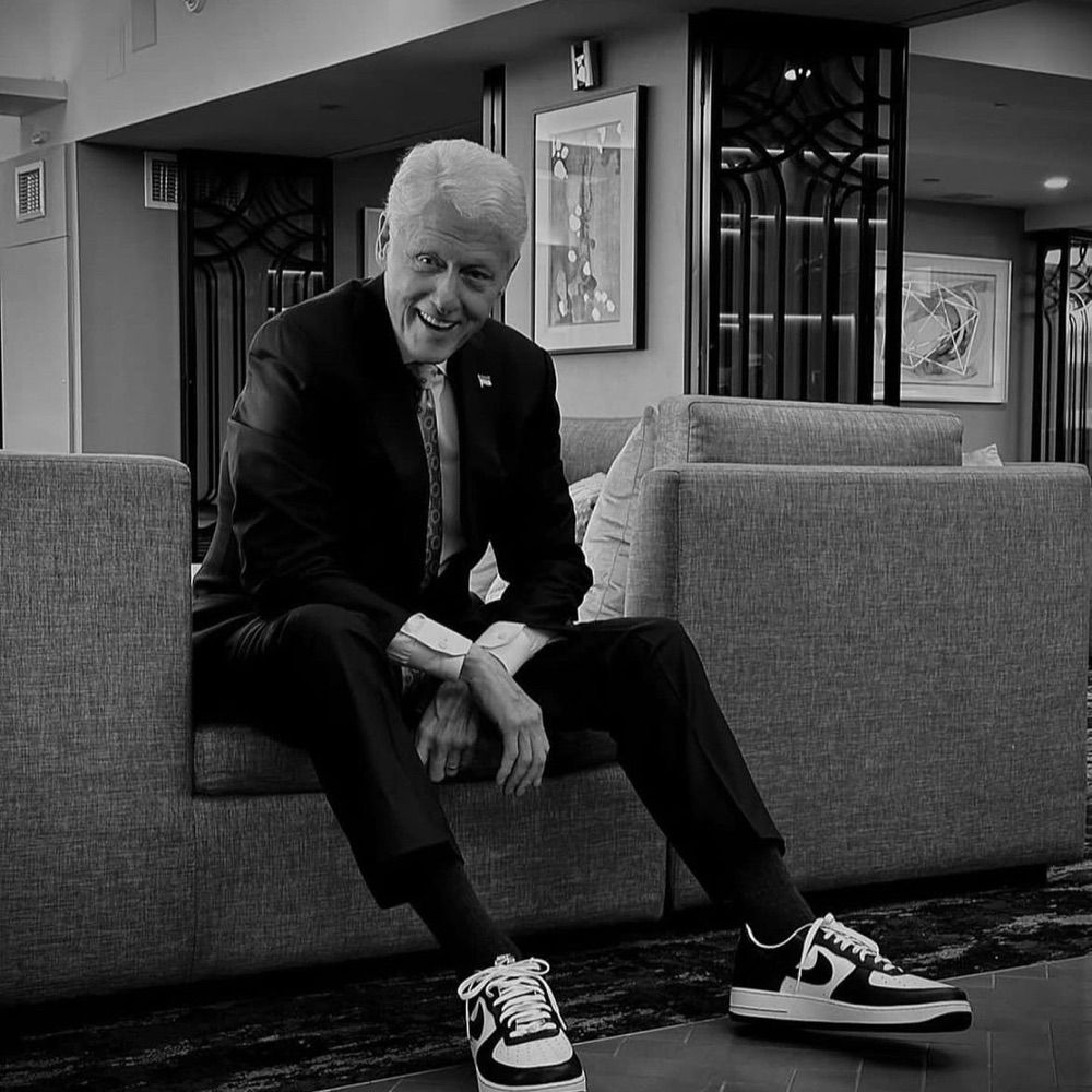 DNC Twink 💙🎗️📟