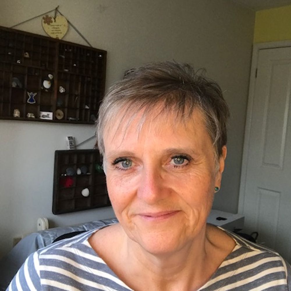 Liz Dumain