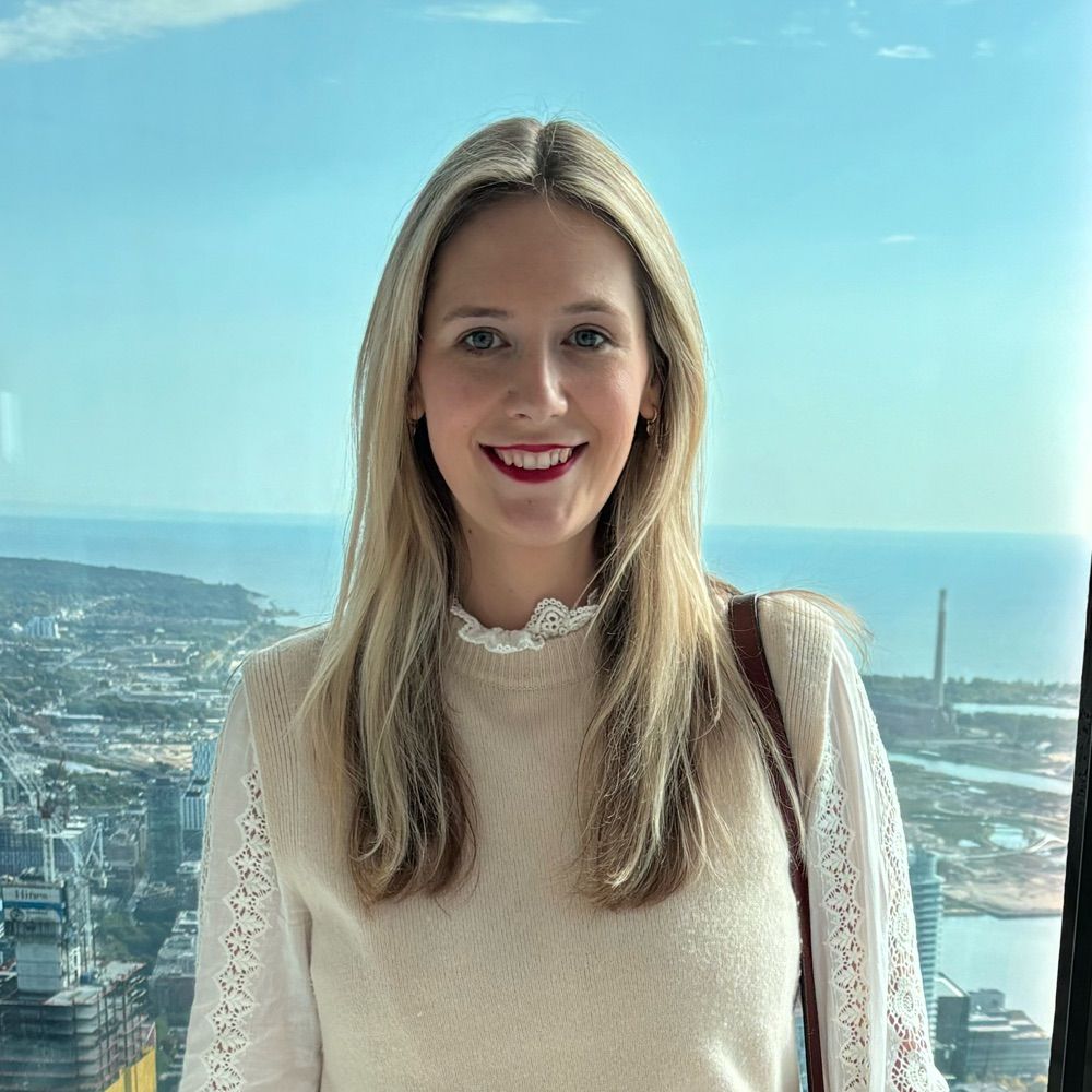 Dr Carrie Long