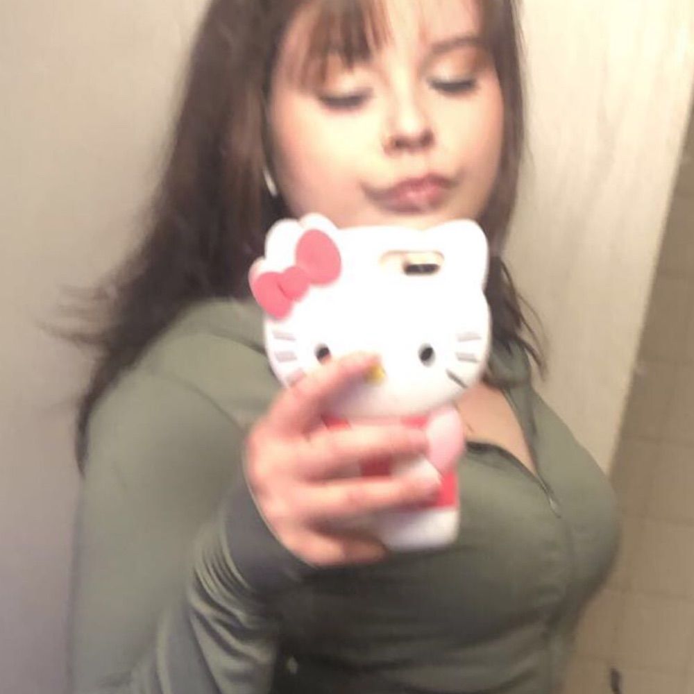 BEE <3
