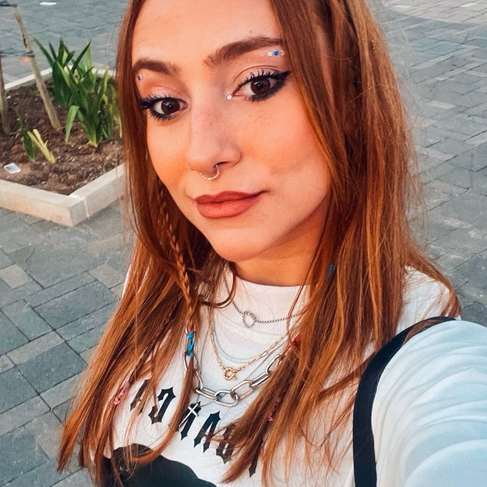 Thaís Macieira 