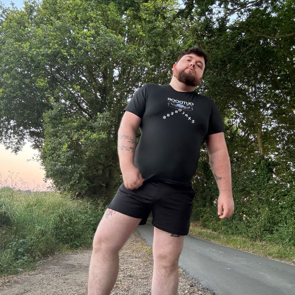 Essex 🐻 ⛓️ 🐷 