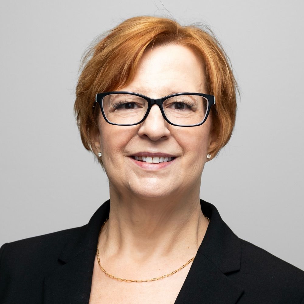Teri Yates