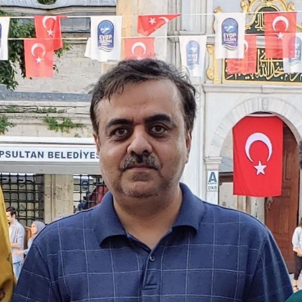 Umar Riaz